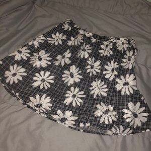 Adorable Daisy Skirt!
